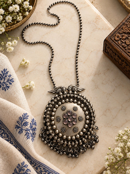Noorani Dholki Pendant Necklace
